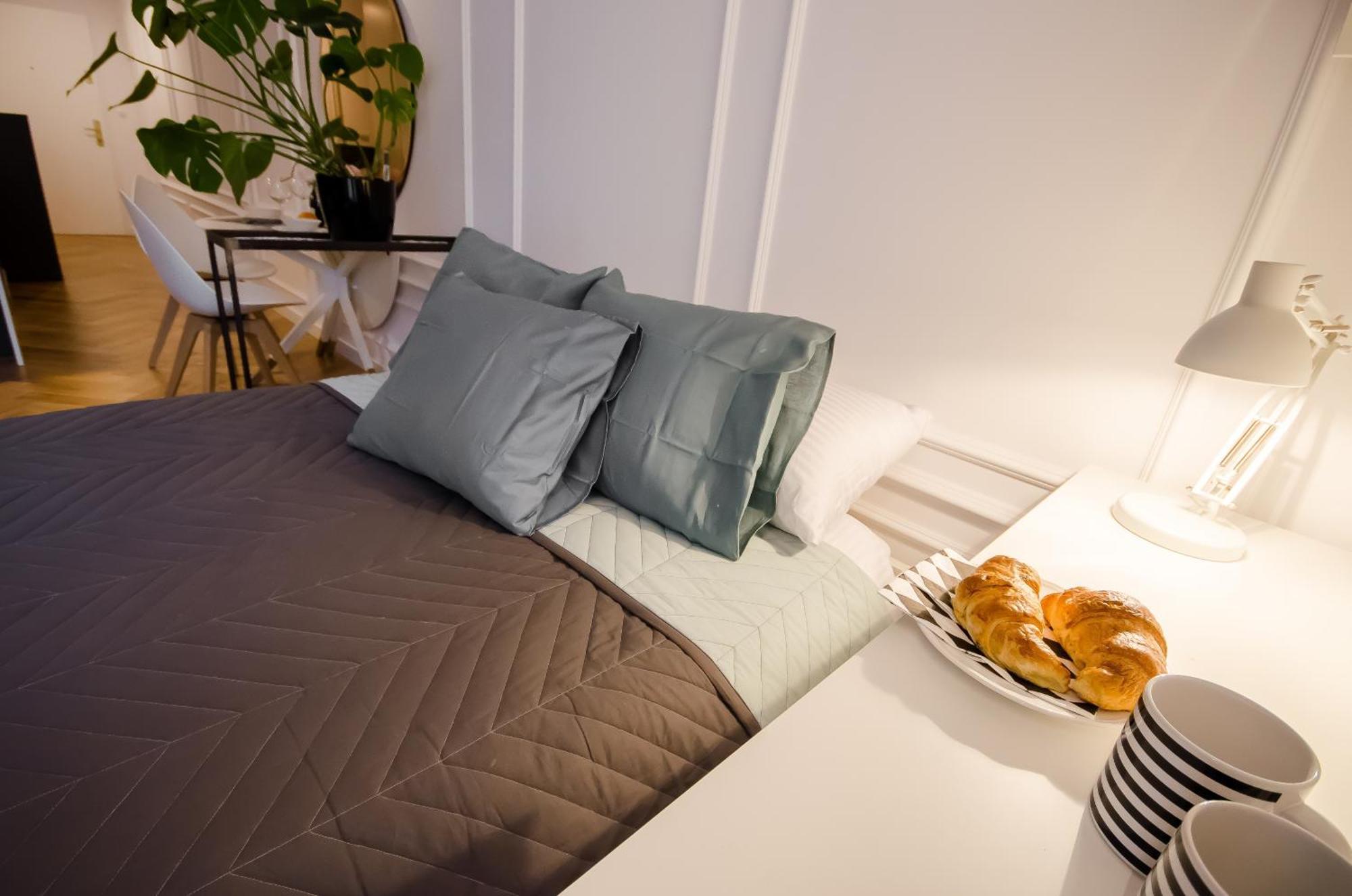 Old Town Premium Queen'S Apartments Krakow Bilik gambar