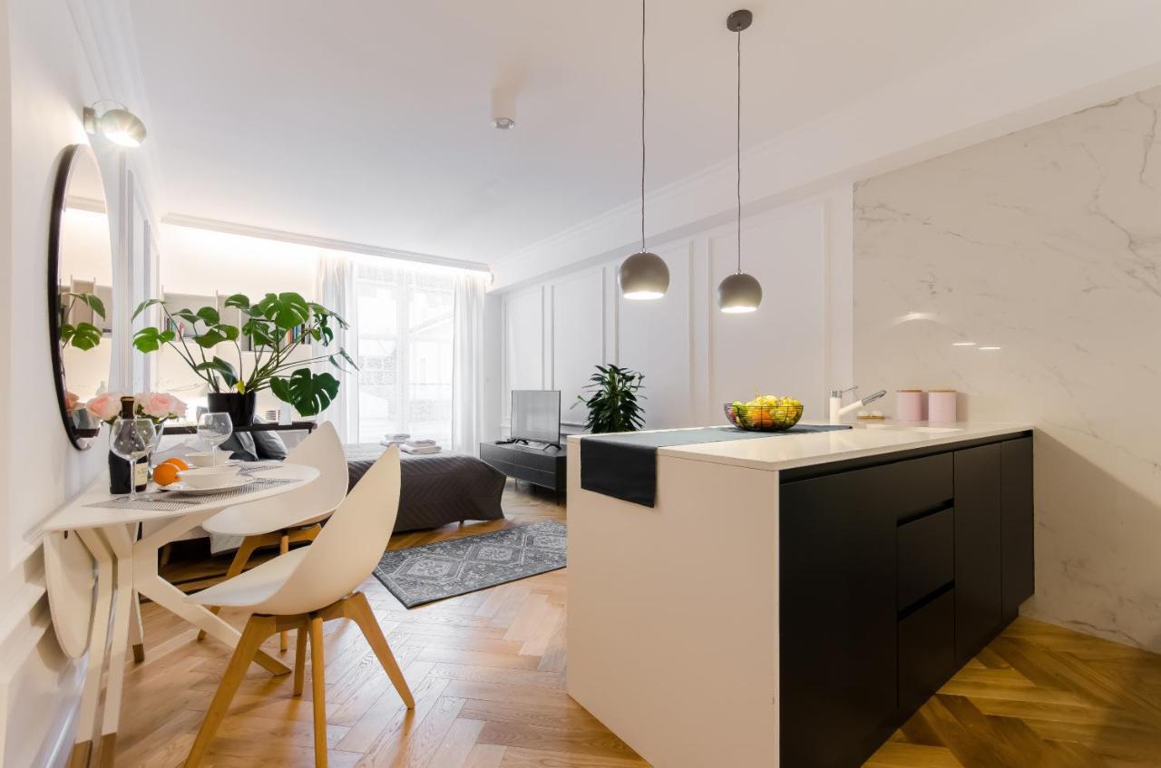 Old Town Premium Queen'S Apartments Krakow Luaran gambar